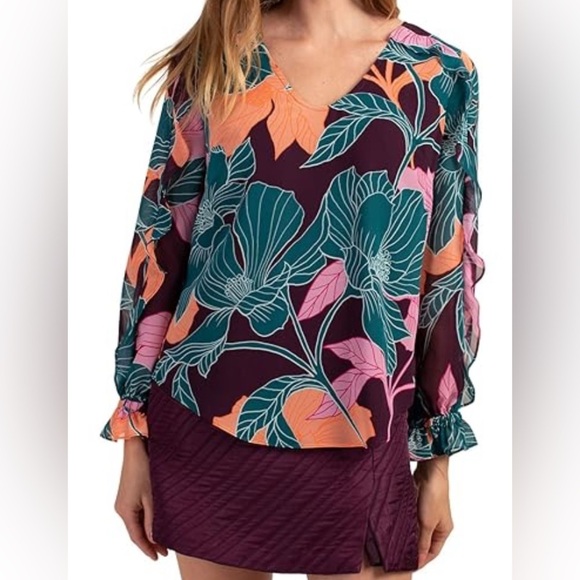 Trina Turk | Floral Owl Print Top  | Ruffle Sheer Sleeves | V Neck | Women’s L - Picture 7 of 8